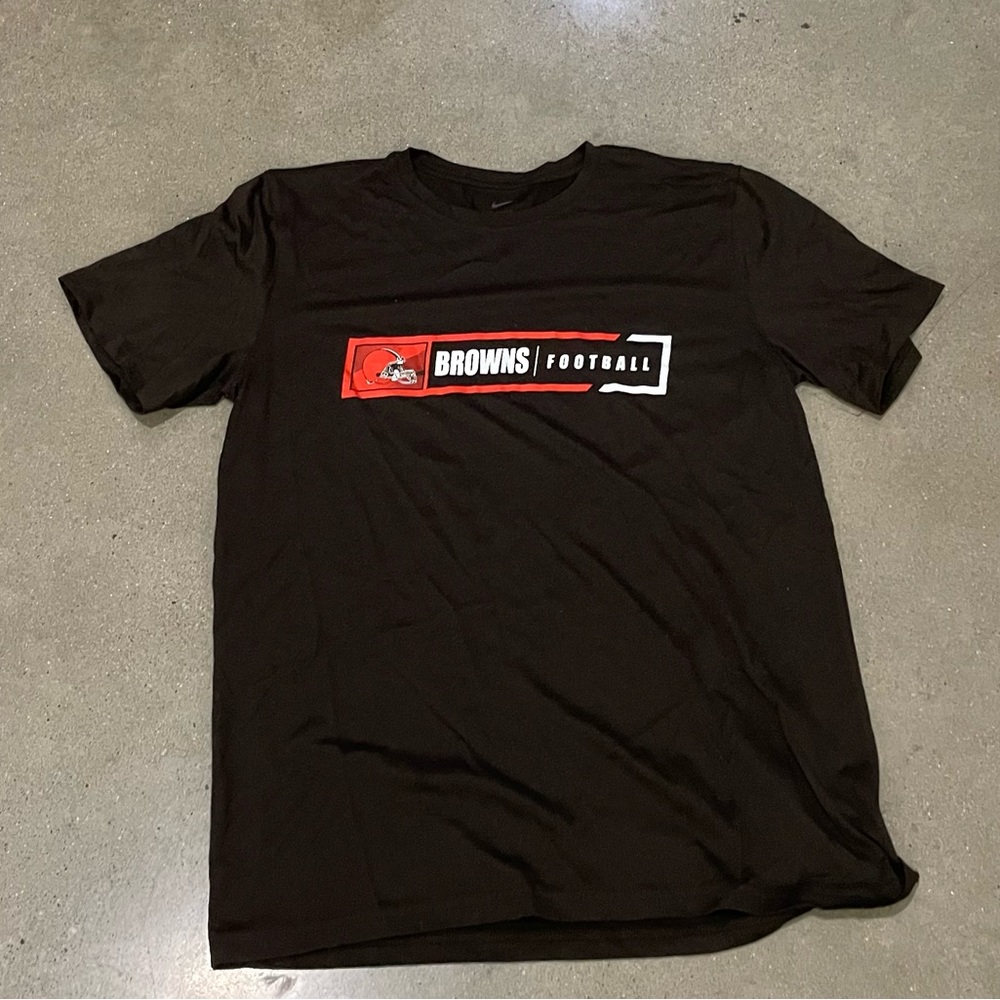 Men’s Medium Nike Cleveland Browns Football T-Shirt